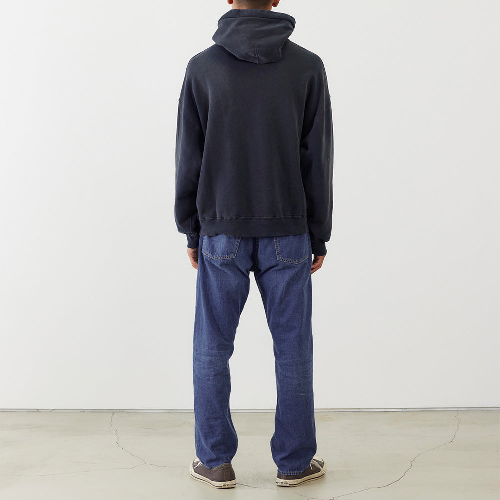 REMI RELIEF Official Online Store/NEWSP Processed Fleece Crew Sweatshirt