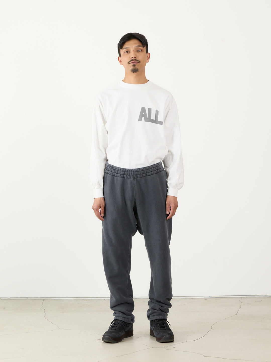 W Face Sweatpants