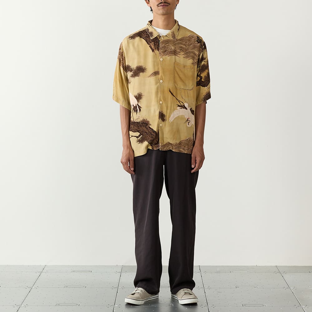 鶴柄アロハシャツ