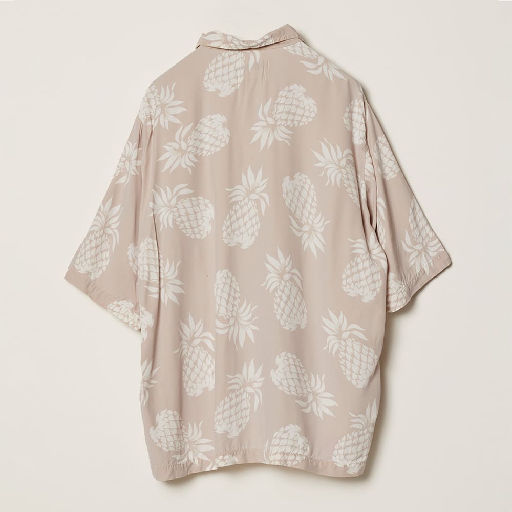 パイナップル柄アロハシャツ
