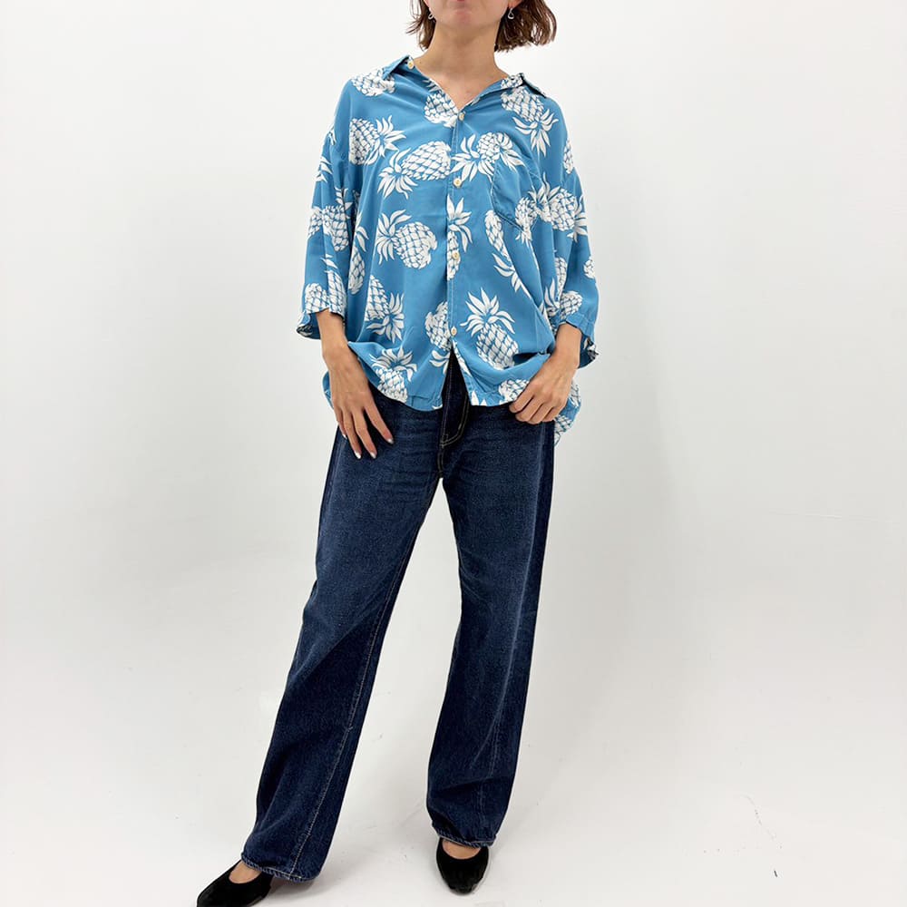 パイナップル柄アロハシャツ